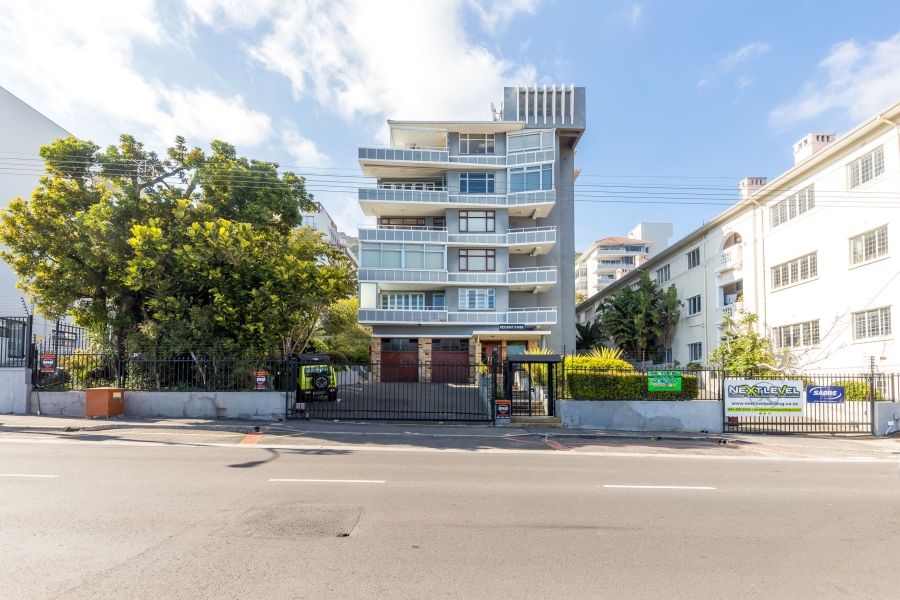 2 Bedroom Property for Sale in Sea Point Western Cape